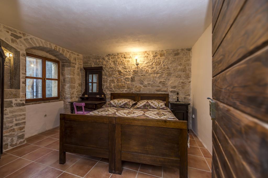 Villa Di Piazza Višnjan Exterior foto