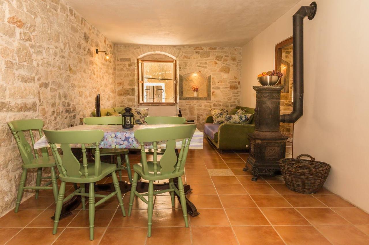 Villa Di Piazza Višnjan Exterior foto